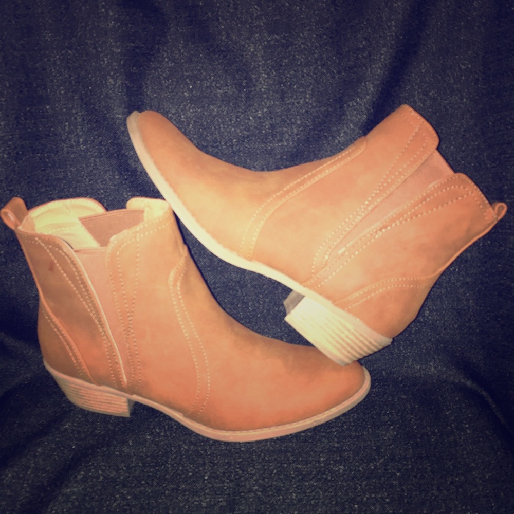 New Cupid Brown Booties Size 7